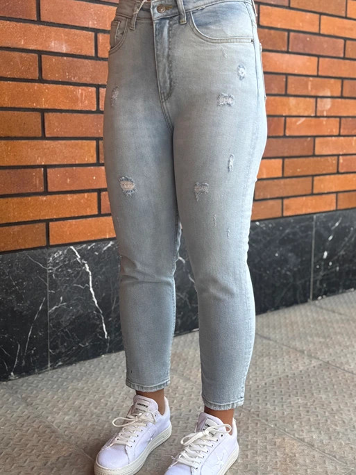 ارزانترین شلوار جین زنانه زارا