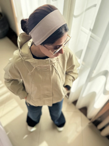 بامبر کوتاه زنانه رنگ ماچا با پارچه شمعی، مناسب بهار و پایی