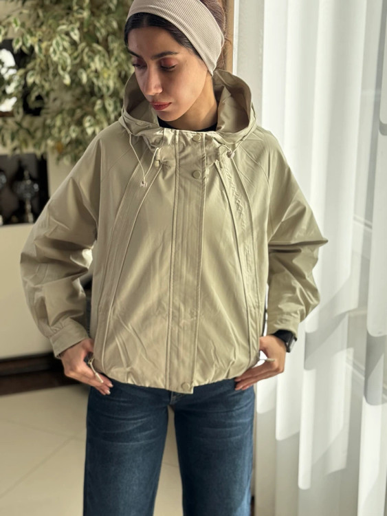 بامبر کوتاه زنانه رنگ ماچا، سبک و کاربردی برای بهار و پاییزی