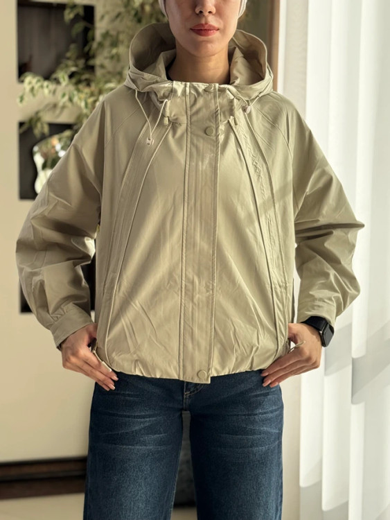 بامبر کوتاه ماچا مناسب استایل نیمهاسپرت بهار