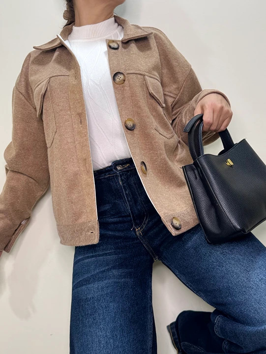 کت فوتر کوتاه زنانه ترند و باکیفیت برای خرید آنلاین رنگ شتری