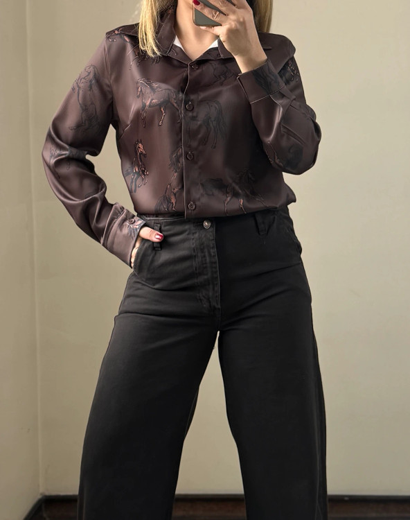 شومیز زنانه مجلسی ساتن قهوهای طرح هرمس بسیار خاص