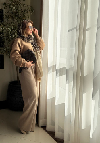 شلوار زنانه واید لگ شیک و خاص مناسب استایل مجلسی رنگ شتری