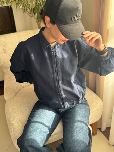 بامبر کوتاه بهاری زنانه از جنس کتان گرمپایین سورمه ای