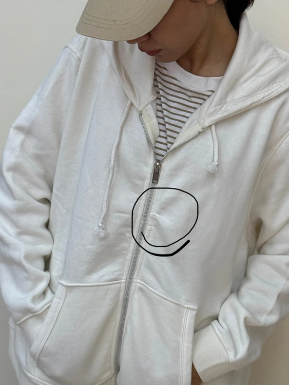 نما از سویشرت زیپدار اورسایز سفید مدل یونیسکس