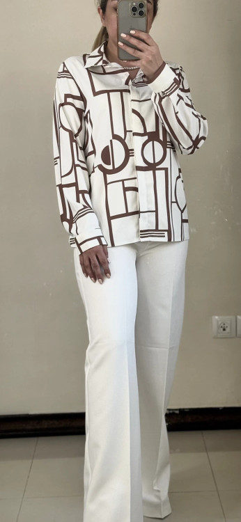 شومیز زنانه آستین بلند سفید سرمهای طرحدار مناسب مهمانی و استایل رسمی