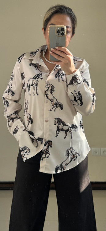 شومیز زنانه شیک وخاص طرح هرمس رنگ کرم و قهوه ای