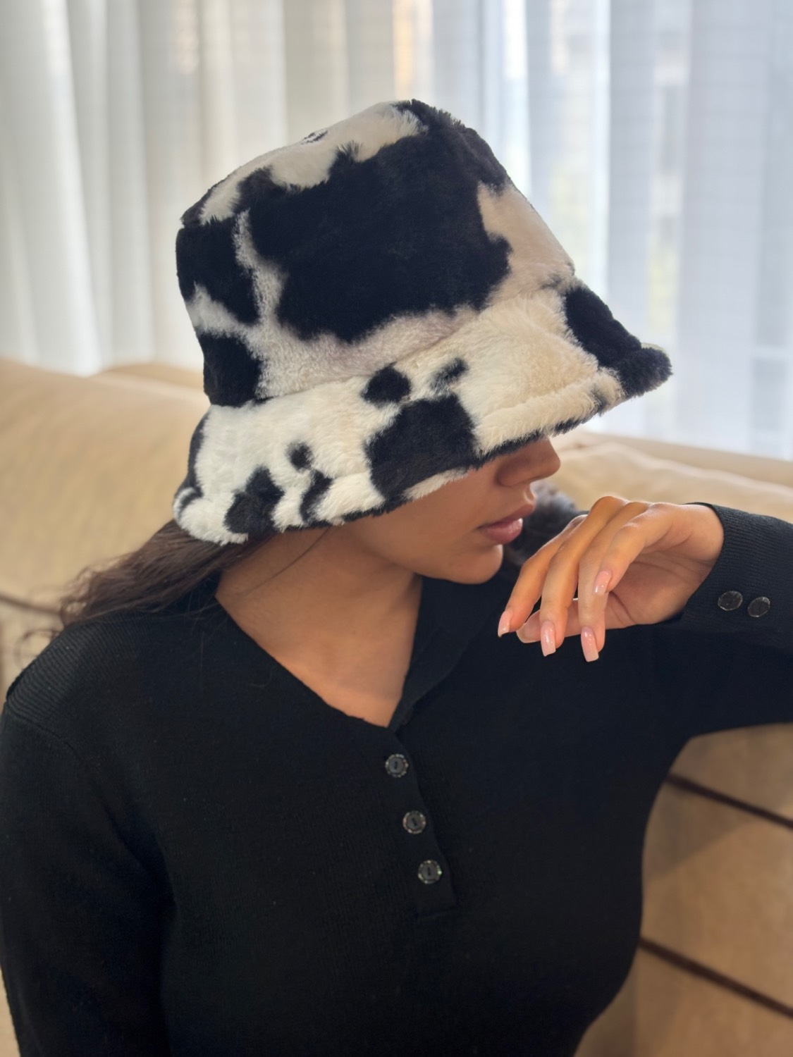 کلاه زمستانه زنانه طرح پلنگی سیاه و سفید